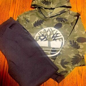 Timberland set Size 8Boys